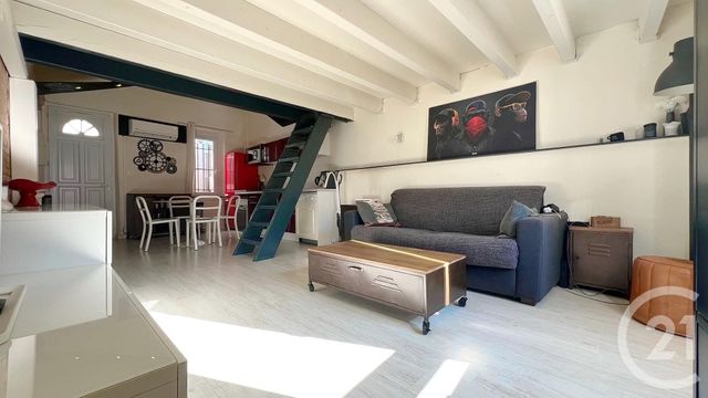 Appartement F3 à vendre - 3 pièces - 54 m2 - La Londe Les Maures - 83 - PROVENCE-ALPES-COTE-D-AZUR