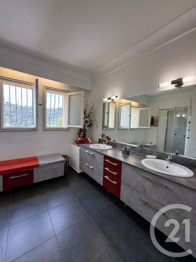 Maison à vendre - 8 pièces - 476 m2 - Drap - 06 - PROVENCE-ALPES-COTE-D-AZUR