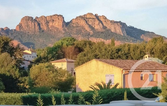 Maison à vendre - 7 pièces - 142 m2 - Roquebrune Sur Argens - 83 - PROVENCE-ALPES-COTE-D-AZUR