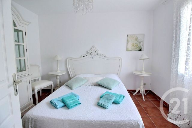 Maison à vendre - 7 pièces - 142 m2 - Roquebrune Sur Argens - 83 - PROVENCE-ALPES-COTE-D-AZUR