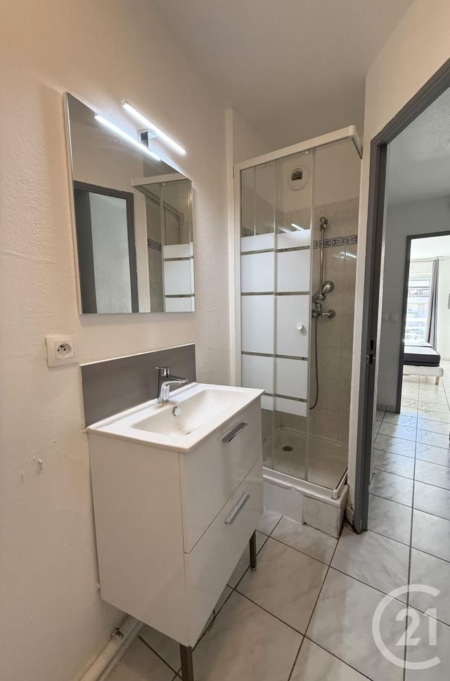 Appartement Studio à vendre - 1 pièce - 19,31 m2 - Cannes La Bocca - 06 - PROVENCE-ALPES-COTE-D-AZUR