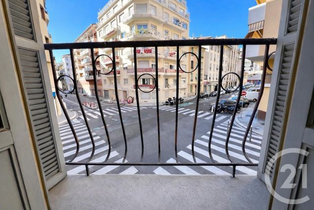 Appartement F4 &agrave; vendre - 4 pi&egrave;ces - 68,80 m2 - Nice - 06 - PROVENCE-ALPES-COTE-D-AZUR