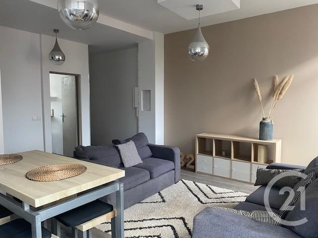 Appartement à louer - 4 pièces - 84,03 m2 - Tourcoing - 59 - NORD-PAS-DE-CALAIS