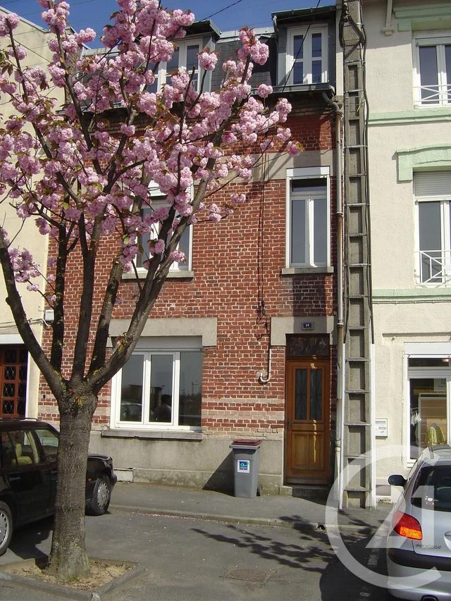 Maison à vendre - 4 pièces - 75 m2 - St Quentin - 02 - PICARDIE
