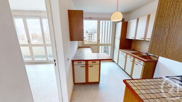 appartement à vendre - 4 pièces - 78,37 m2 - St Quentin - 02 - PICARDIE