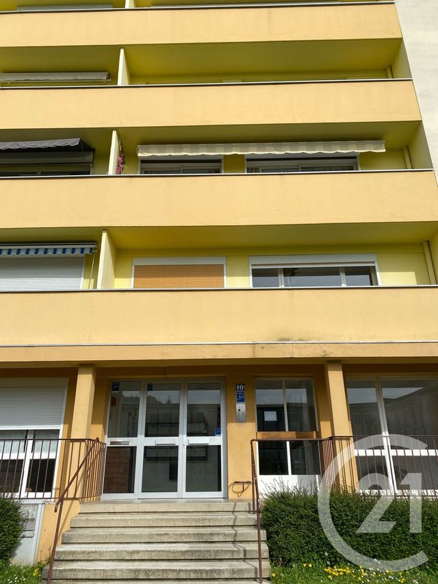 Appartement T3 à vendre - 4 pièces - 70 m2 - St Quentin - 02 - PICARDIE