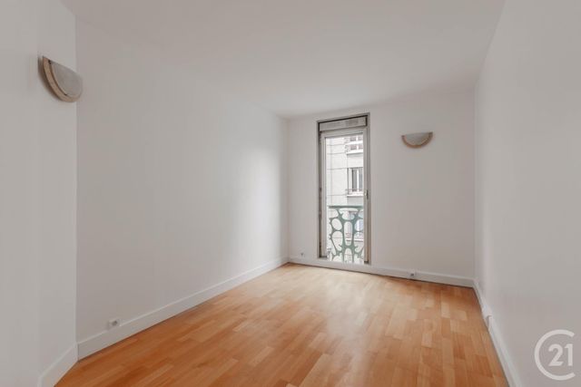 Appartement F5 à vendre - 5 pièces - 99,80 m2 - Paris - 75010 - ILE-DE-FRANCE