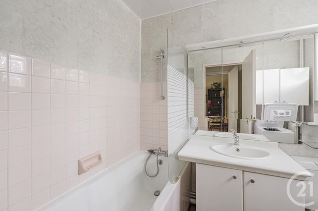 Appartement F2 à vendre - 2 pièces - 48,59 m2 - Paris - 75011 - ILE-DE-FRANCE