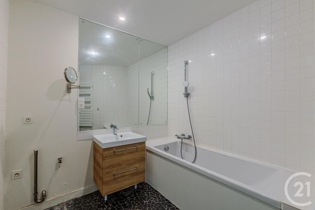 Appartement F4 &agrave; vendre - 4 pi&egrave;ces - 94,50 m2 - Paris - 75011 - ILE-DE-FRANCE