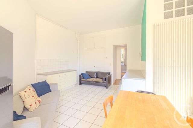 Appartement F4 à vendre - 4 pièces - 75,23 m2 - Paris - 75011 - ILE-DE-FRANCE