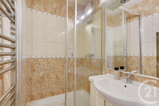 Appartement F7 à vendre - 7 pièces - 144 m2 - Paris - 75010 - ILE-DE-FRANCE