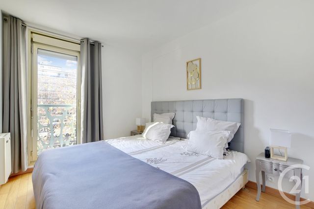 Appartement F7 à vendre - 7 pièces - 144 m2 - Paris - 75010 - ILE-DE-FRANCE