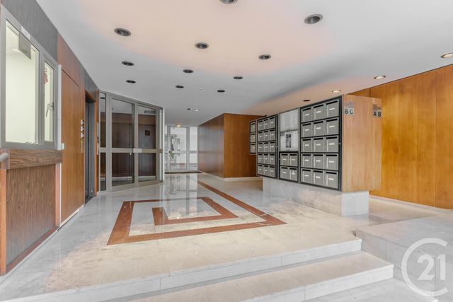 Appartement F7 à vendre - 7 pièces - 144 m2 - Paris - 75010 - ILE-DE-FRANCE