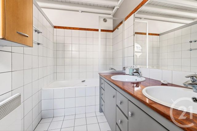 Appartement F4 &agrave; vendre - 4 pi&egrave;ces - 100,89 m2 - Paris - 75011 - ILE-DE-FRANCE