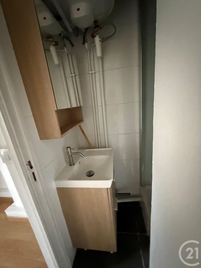 Appartement Chambre &agrave; vendre - 1 pi&egrave;ce - 10,09 m2 - Paris - 75010 - ILE-DE-FRANCE