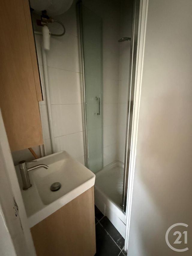 Appartement Chambre &agrave; vendre - 1 pi&egrave;ce - 10,09 m2 - Paris - 75010 - ILE-DE-FRANCE