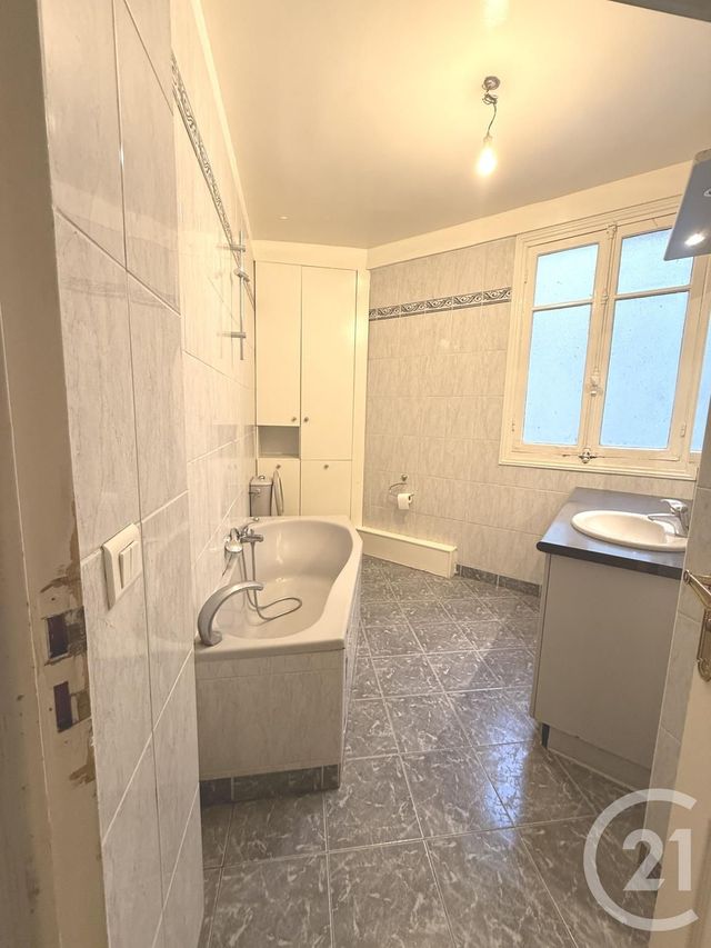 Appartement F5 &agrave; vendre - 5 pi&egrave;ces - 111,09 m2 - Paris - 75011 - ILE-DE-FRANCE