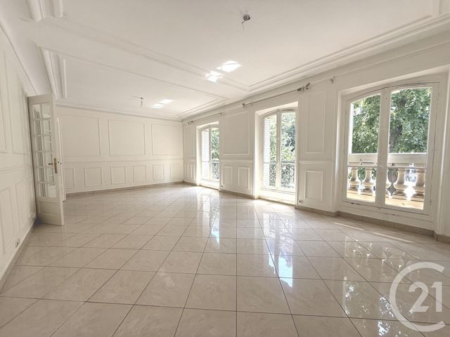 Appartement F5 &agrave; vendre - 5 pi&egrave;ces - 111,09 m2 - Paris - 75011 - ILE-DE-FRANCE