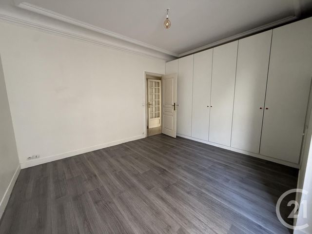 Appartement F5 &agrave; vendre - 5 pi&egrave;ces - 111,09 m2 - Paris - 75011 - ILE-DE-FRANCE