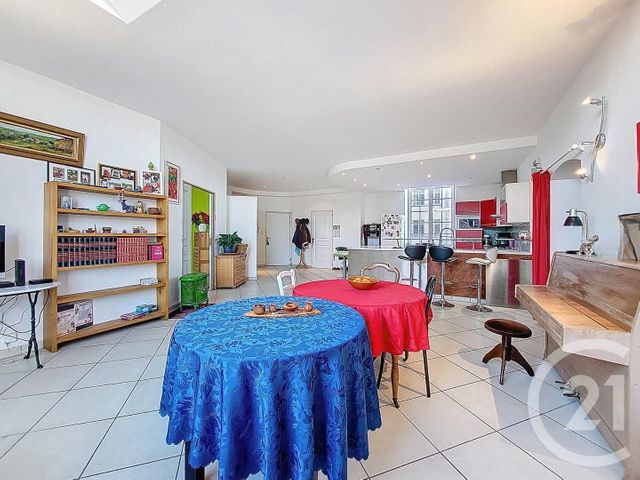 Appartement F7 à vendre - 7 pièces - 171,72 m2 - Mirecourt - 88 - LORRAINE