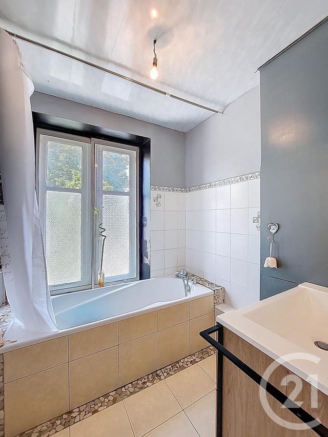 Appartement F3 à vendre - 3 pièces - 76 m2 - Vittel - 88 - LORRAINE