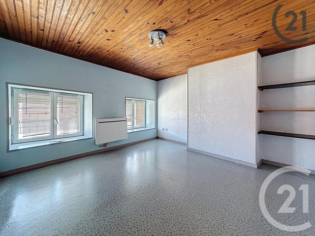 Appartement à vendre - 6 pièces - 146,34 m2 - Mirecourt - 88 - LORRAINE