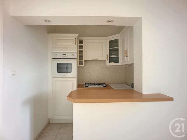 Appartement F1 &agrave; louer - 1 pi&egrave;ce - 33,40 m2 - Vittel - 88 - LORRAINE