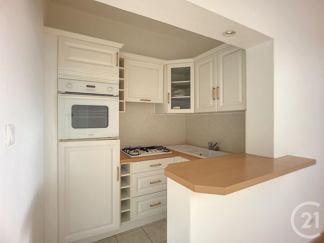 Appartement F1 &agrave; louer - 1 pi&egrave;ce - 33,40 m2 - Vittel - 88 - LORRAINE