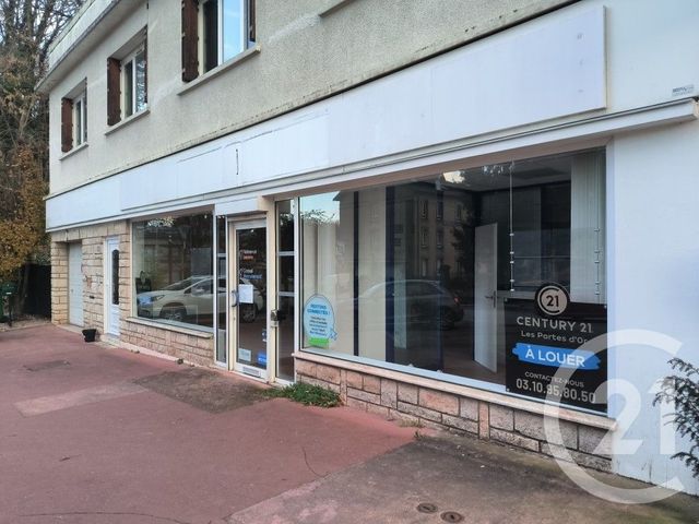 Appartement Local à louer - 3 pièces - 61 m2 - Vittel - 88 - LORRAINE