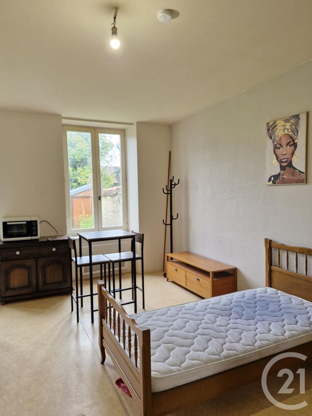 Appartement F1 à louer - 1 pièce - 28 m2 - Mirecourt - 88 - LORRAINE