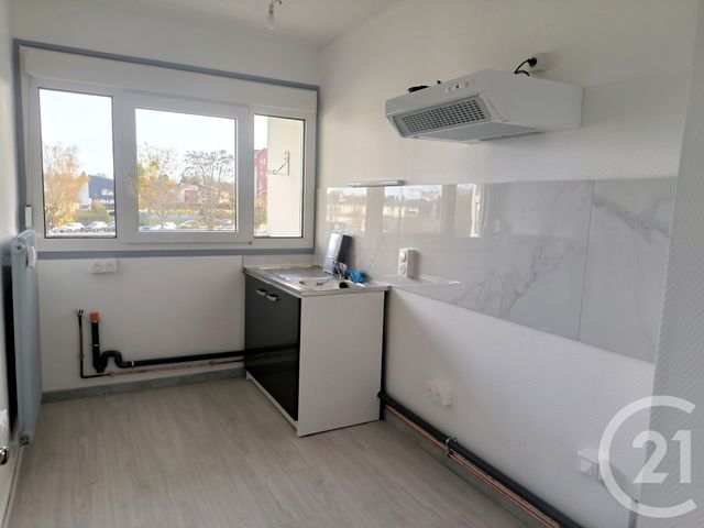 Appartement F3 à louer - 4 pièces - 75 m2 - Vittel - 88 - LORRAINE