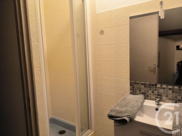 Appartement F5 à louer - 5 pièces - 95 m2 - Vittel - 88 - LORRAINE