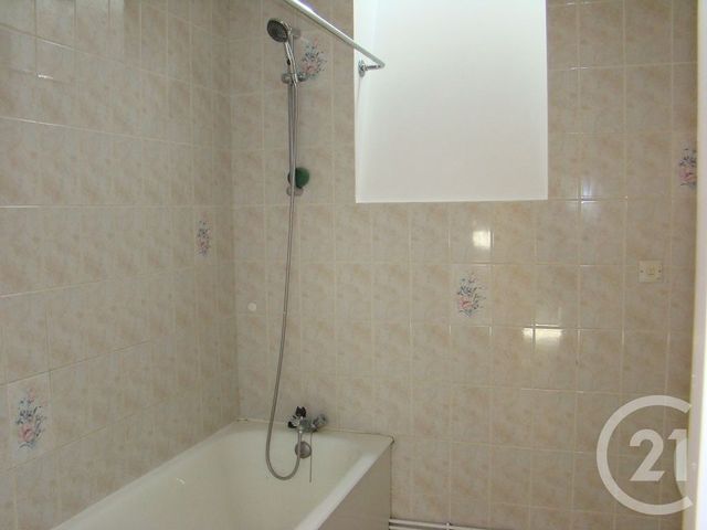 Appartement F1 à louer - 1 pièce - 46,90 m2 - Vittel - 88 - LORRAINE