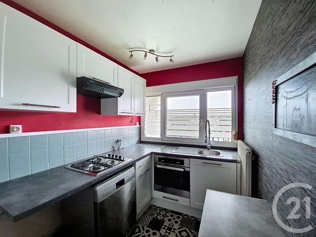 Appartement &agrave; vendre - 4 pi&egrave;ces - 75 m2 - Vittel - 88 - LORRAINE