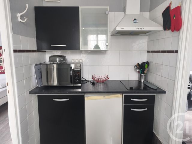 Appartement F2 &agrave; louer - 2 pi&egrave;ces - 33 m2 - Vittel - 88 - LORRAINE