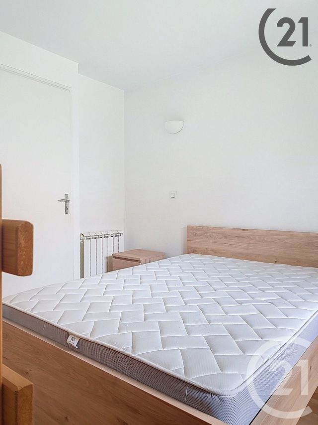 Appartement F1 &agrave; louer - 1 pi&egrave;ce - 23,60 m2 - Vittel - 88 - LORRAINE