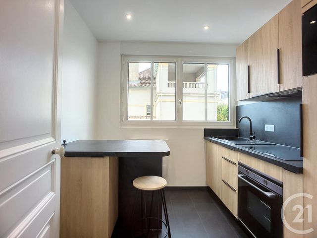 Appartement F2 &agrave; louer - 2 pi&egrave;ces - 42,55 m2 - Vittel - 88 - LORRAINE