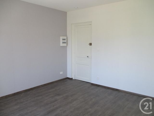 Appartement F2 &agrave; louer - 2 pi&egrave;ces - 39 m2 - Vittel - 88 - LORRAINE