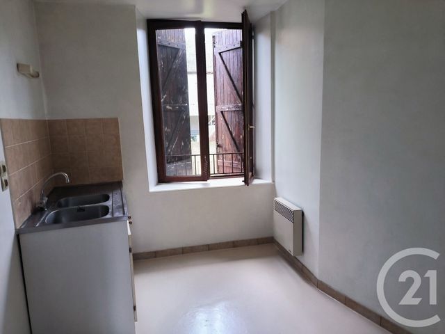 Appartement F3 &agrave; louer - 3 pi&egrave;ces - 60 m2 - Mirecourt - 88 - LORRAINE