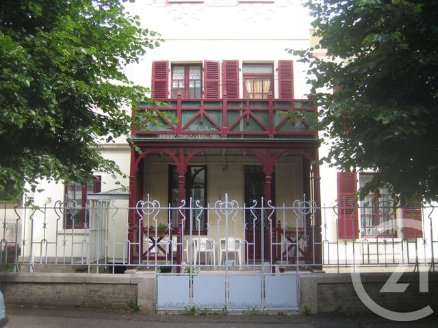 Appartement F5 &agrave; louer - 5 pi&egrave;ces - 105 m2 - Vittel - 88 - LORRAINE