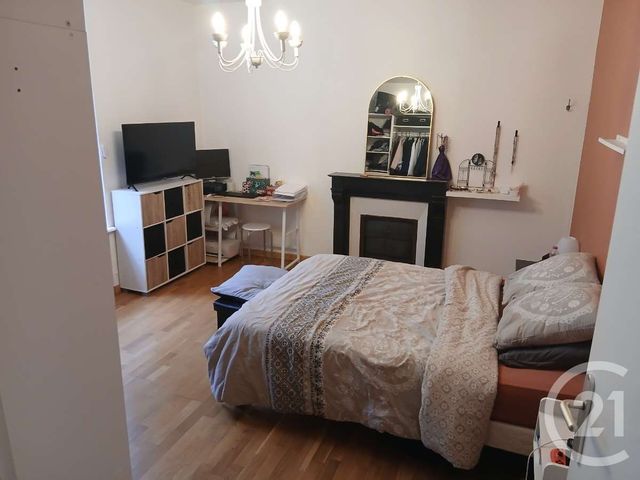 Appartement F5 &agrave; louer - 5 pi&egrave;ces - 105 m2 - Vittel - 88 - LORRAINE