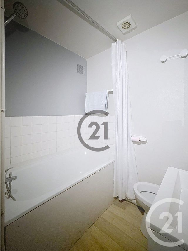 Appartement F2 &agrave; louer - 2 pi&egrave;ces - 41 m2 - Mirecourt - 88 - LORRAINE