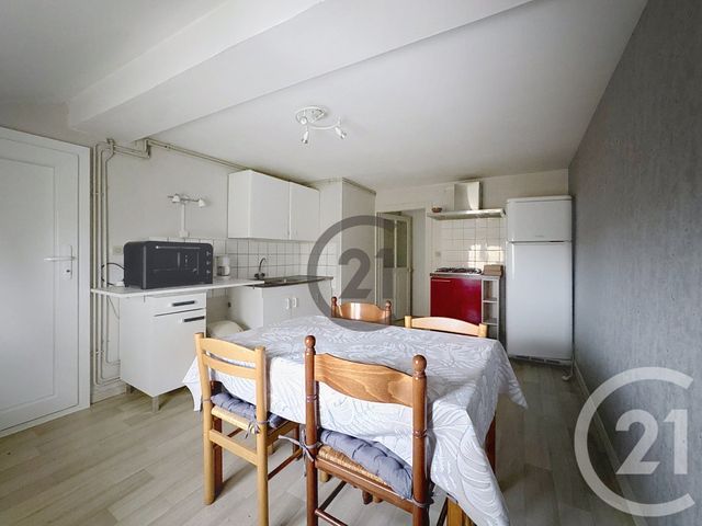 Appartement F2 &agrave; louer - 2 pi&egrave;ces - 41 m2 - Mirecourt - 88 - LORRAINE