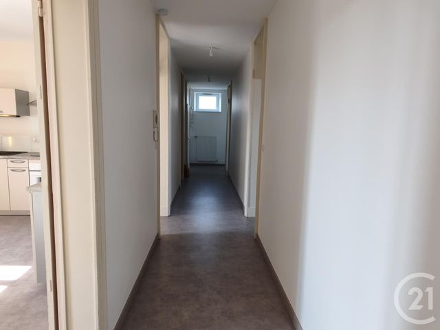 Appartement F4 &agrave; louer - 4 pi&egrave;ces - 102 m2 - Vittel - 88 - LORRAINE