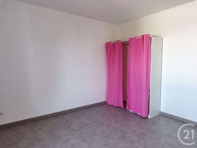 Appartement F4 &agrave; louer - 4 pi&egrave;ces - 102 m2 - Vittel - 88 - LORRAINE