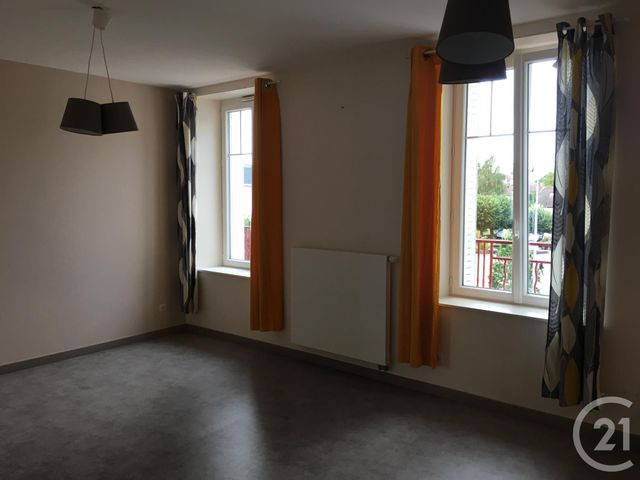 Appartement F4 &agrave; louer - 4 pi&egrave;ces - 102 m2 - Vittel - 88 - LORRAINE