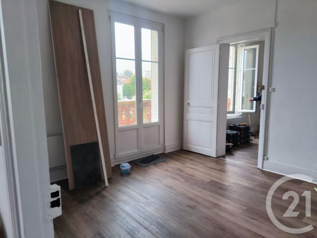 Appartement F2 &agrave; louer - 2 pi&egrave;ces - 41,87 m2 - Vittel - 88 - LORRAINE