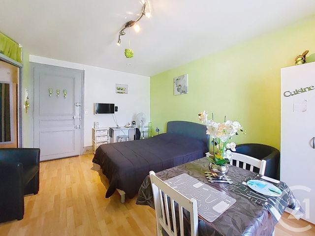 Appartement Studio &agrave; vendre - 1 pi&egrave;ce - 20,50 m2 - Vittel - 88 - LORRAINE
