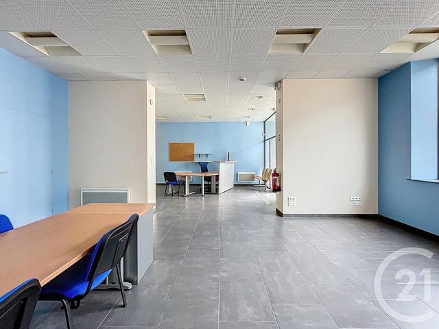 Appartement Local &agrave; louer - 3 pi&egrave;ces - 160 m2 - Vittel - 88 - LORRAINE