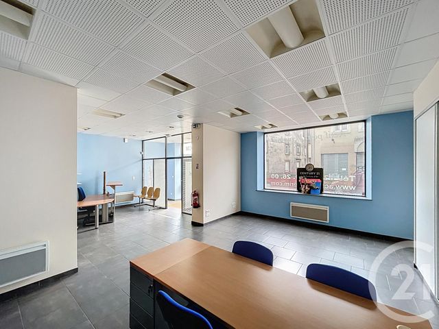 Appartement Local &agrave; louer - 3 pi&egrave;ces - 160 m2 - Vittel - 88 - LORRAINE